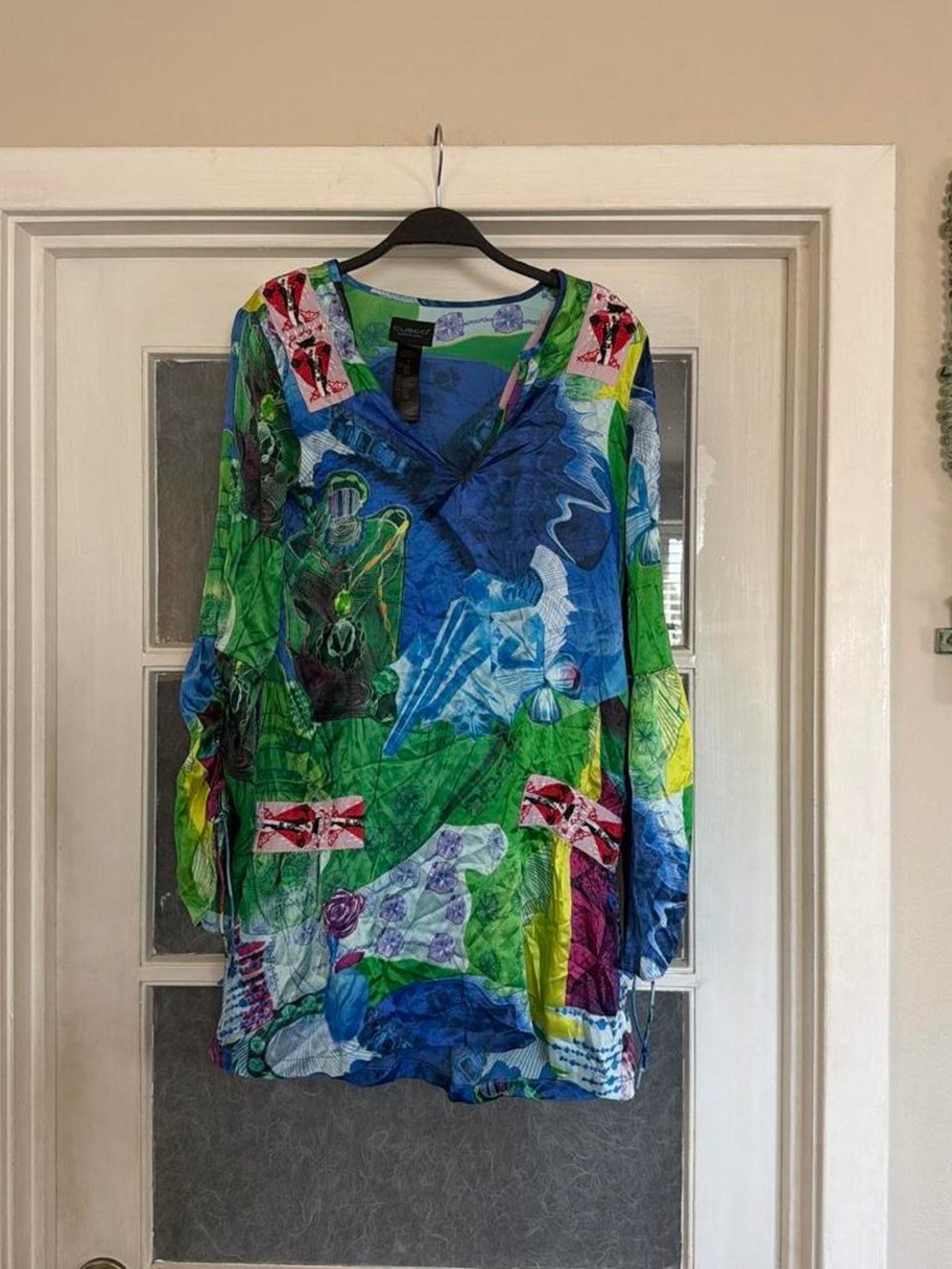 Y2k Custo Barcelona 100% silk  Abstract Print V-Neck Women's Top
